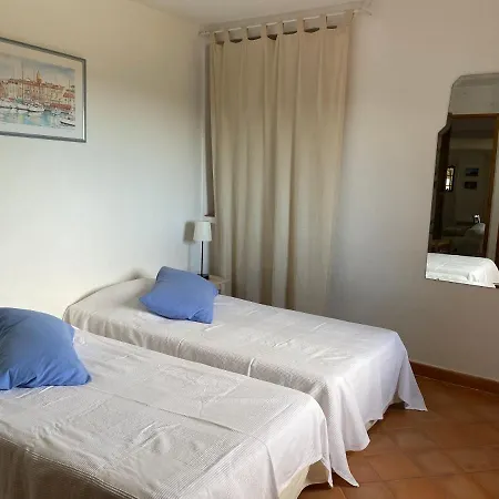 Ferme Du Moulin Roux: Luxe 3-star With Ac Apartment Ramatuelle