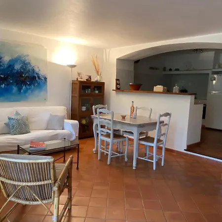 Ferme Du Moulin Roux: Luxe 3-star With Ac Apartment Ramatuelle