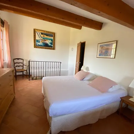 Apartment Ferme Du Moulin Roux: Luxe 3-star With Ac